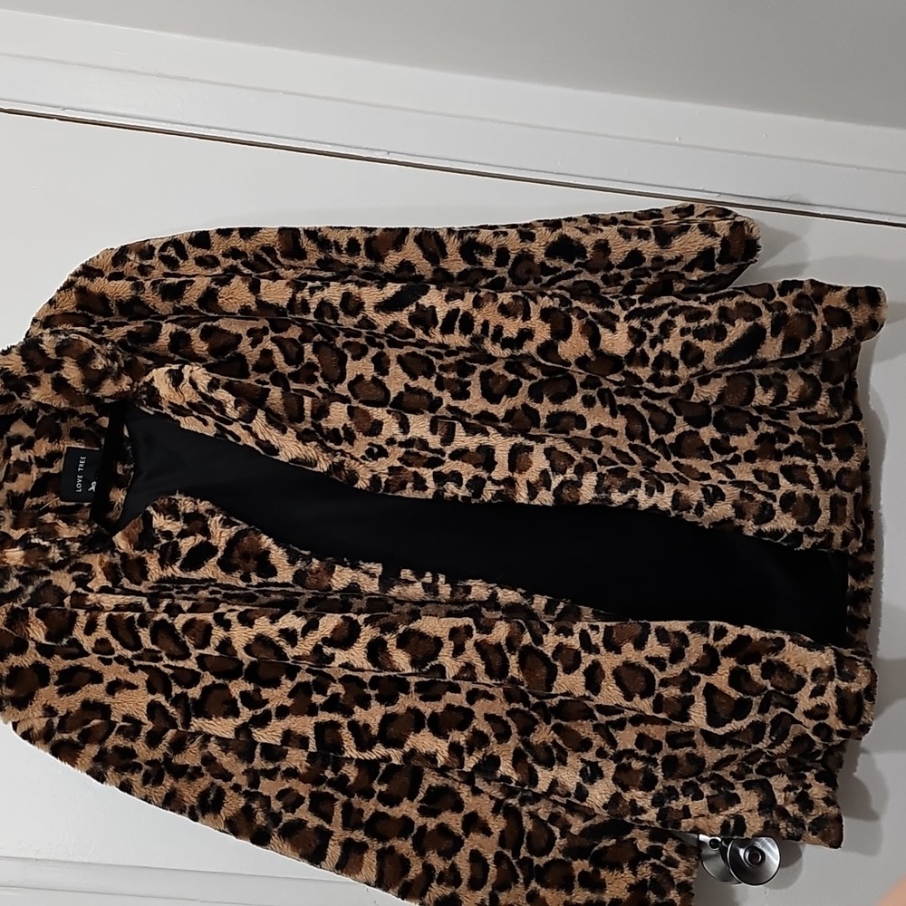Love Tree Leopard Cheetah Print Coat